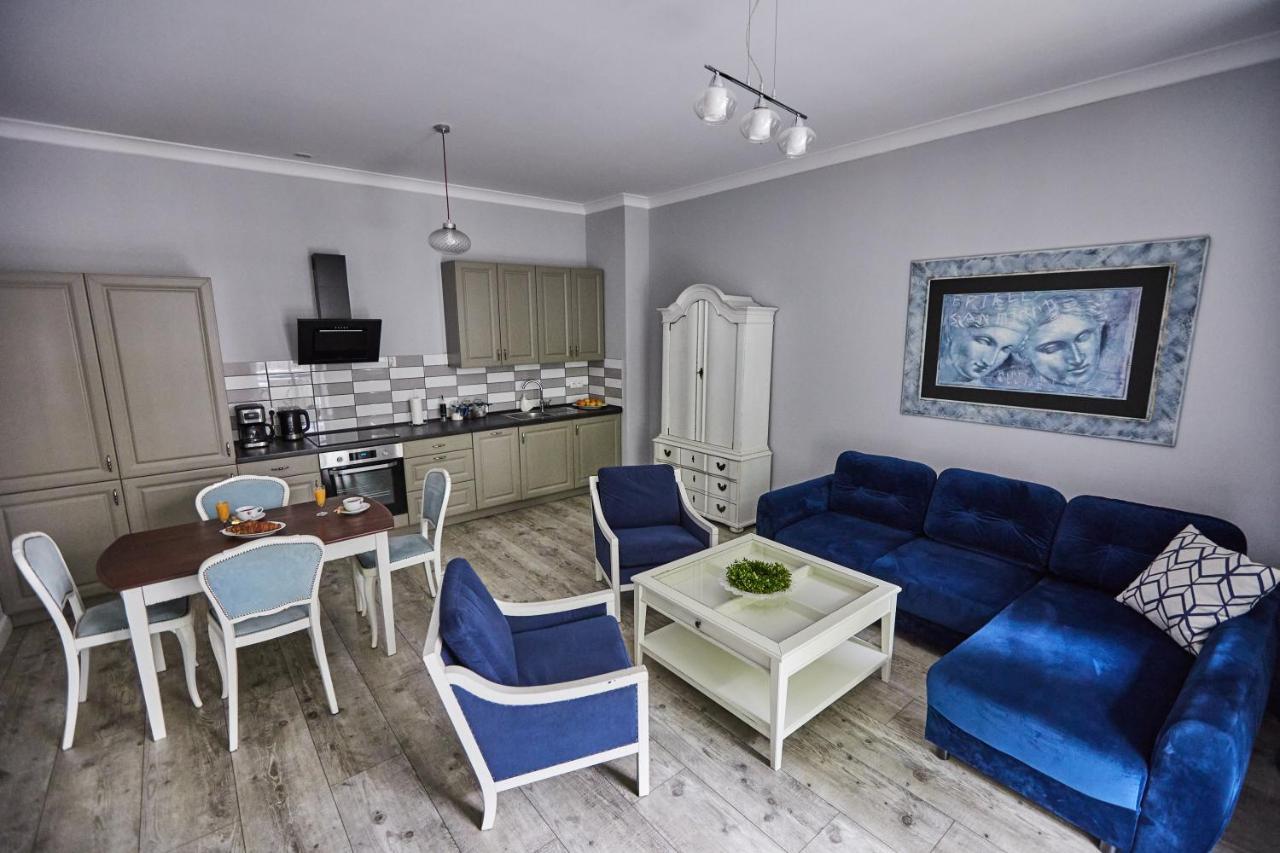 Niebieski Apartament De Lux Dla 4 Osob Chorzow Katowice Exterior foto