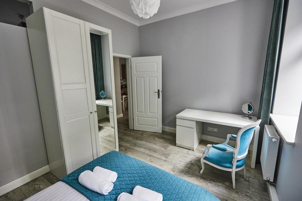Niebieski Apartament De Lux Dla 4 Osob Chorzow Katowice Exterior foto