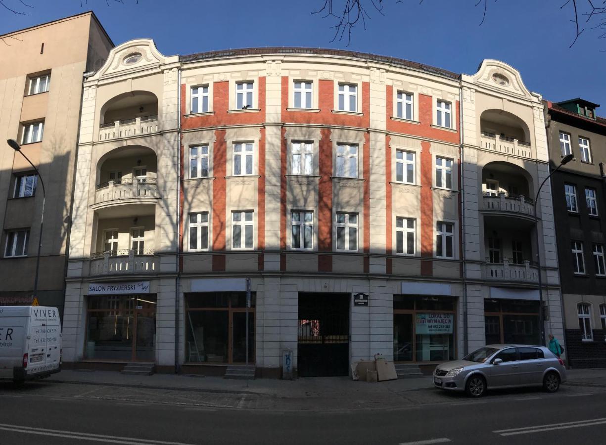 Niebieski Apartament De Lux Dla 4 Osob Chorzow Katowice Exterior foto